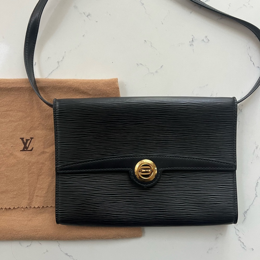 Louis Vuitton vintage Black Women's shoulder bag